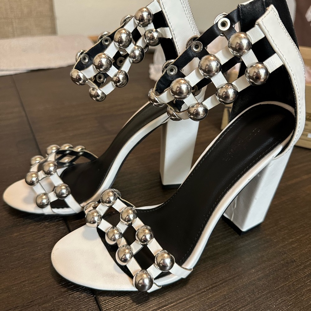 White high aria heels 👠